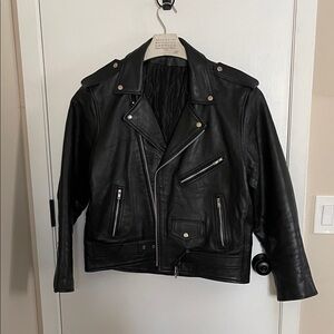 Classic Men’s Black Leather Jacket